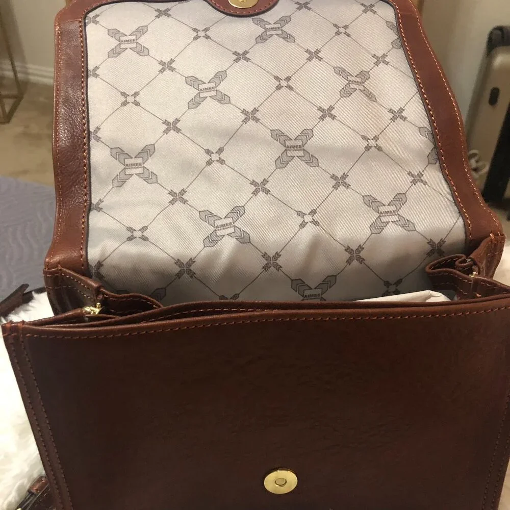 - Aimee Kestenberg - Expandable Leather Crossbody - Great Condition - Dust - Picture 7 of 9